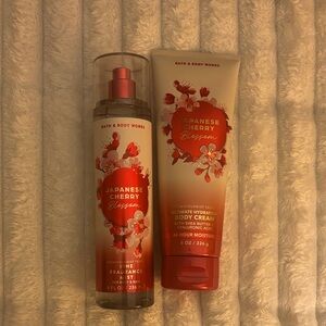 Bath & Body Works Japanese Cherry Blossom Moisturizer & Mist